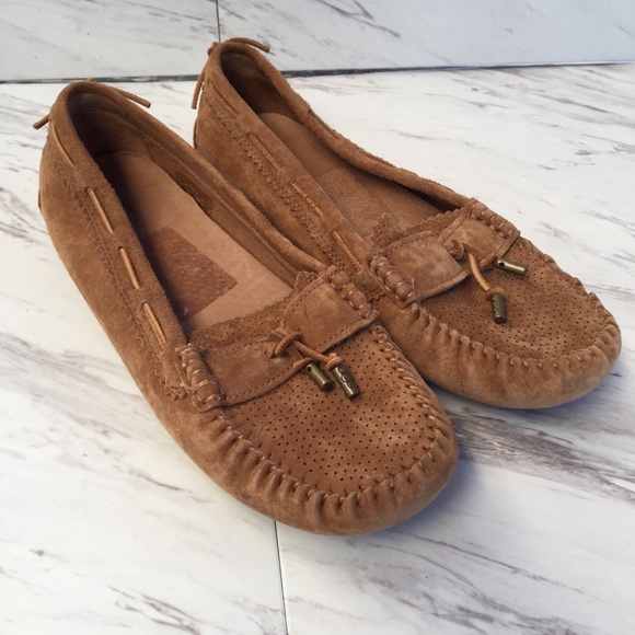 UGG Shoes - UGG RONI PERF Moccasins, Brown Suede Sz 9. 002